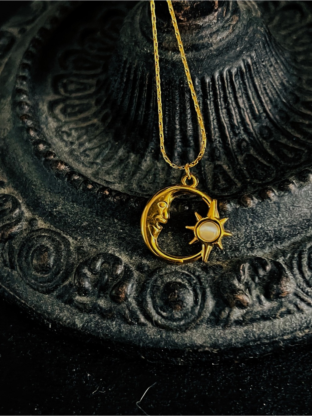 Gold Moon Necklace - Women Jewelry